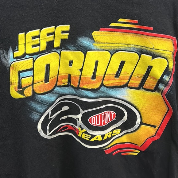 NASCAR Jeff Gordon 20 Years Dupont 2012 Schedule Shirt Size L - Picture 2 of 4